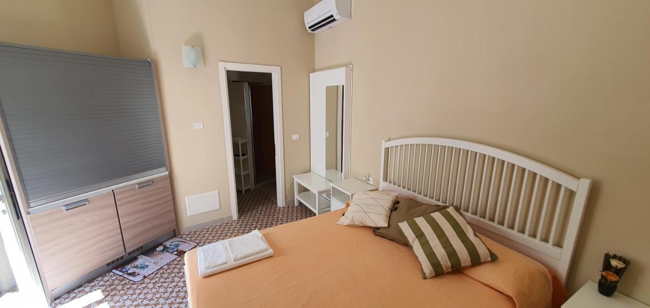 Ferienwohnung La Capasa Di Casada Spongano Exterior foto